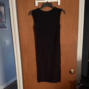 Chic Black Sleeveless Midi Dress